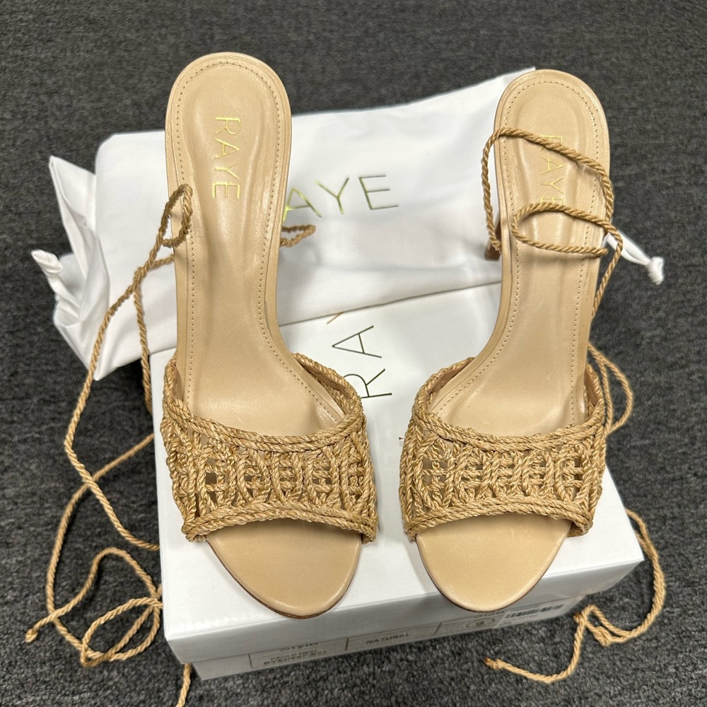 Raye Paulo Heel size 9 in Natural